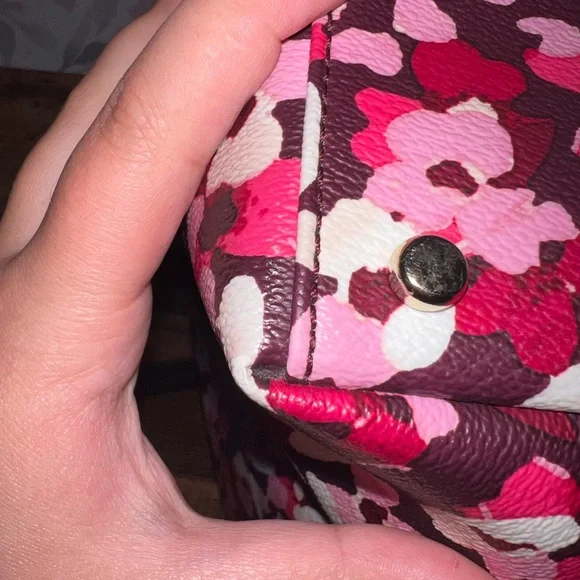 Storybook Lined Kate Spade Floral Tote Bag - Picture 6 of 12